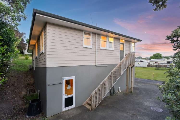 27a Langton Road Stanmore Bay_21