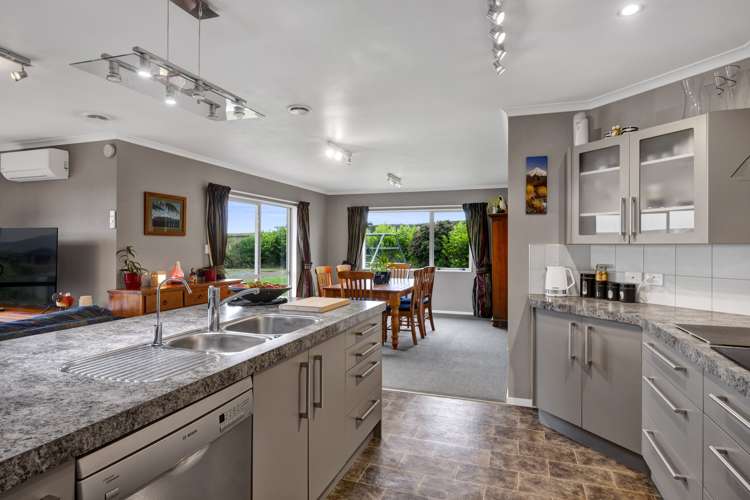 9 Denby Heights Hawera_7