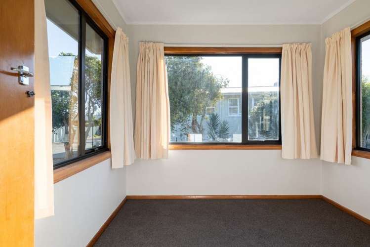 1 Lemari Avenue Stoke_15