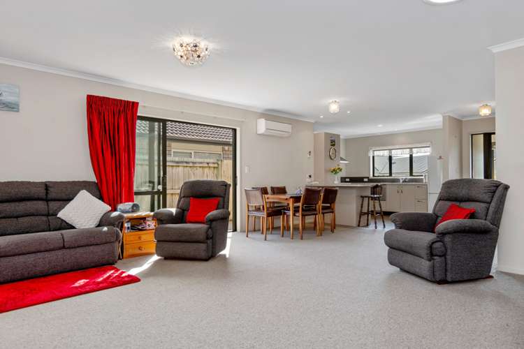 27 Tatahi Cove Papamoa_9