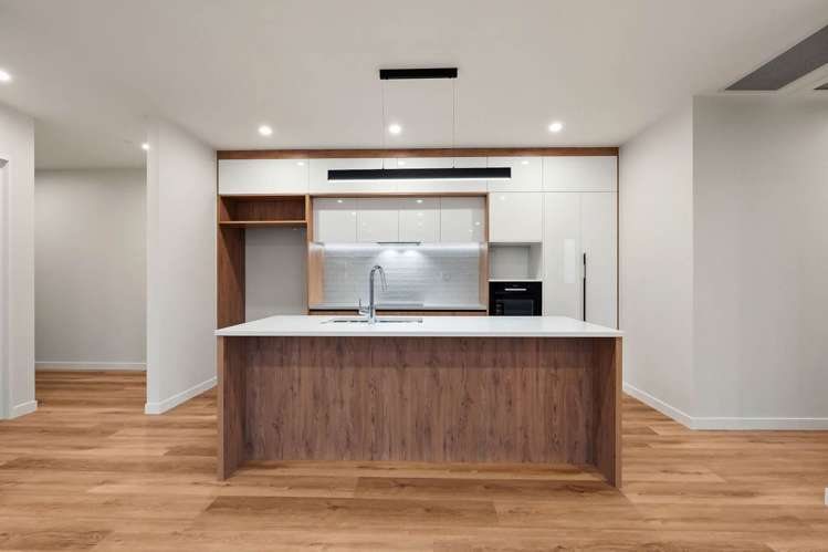 13 Tipu Crescent Wainui_15