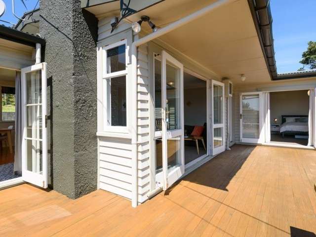 118 Helston Road Paparangi_1