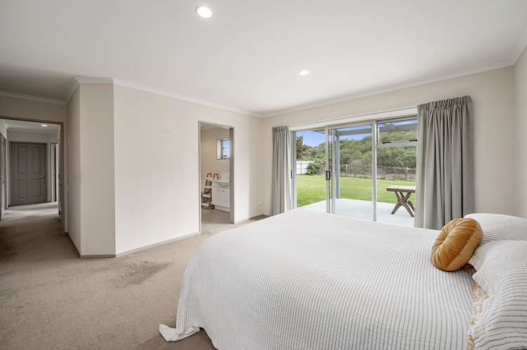 41 Pukeko Way Kinloch_8