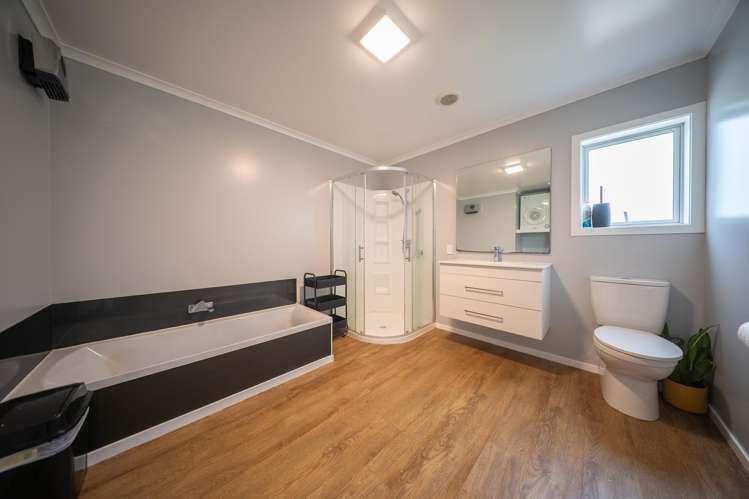 21 Mackinnon Loop Te Anau_13