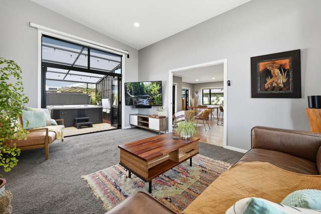 2 Benmore Crescent Pyes Pa_3