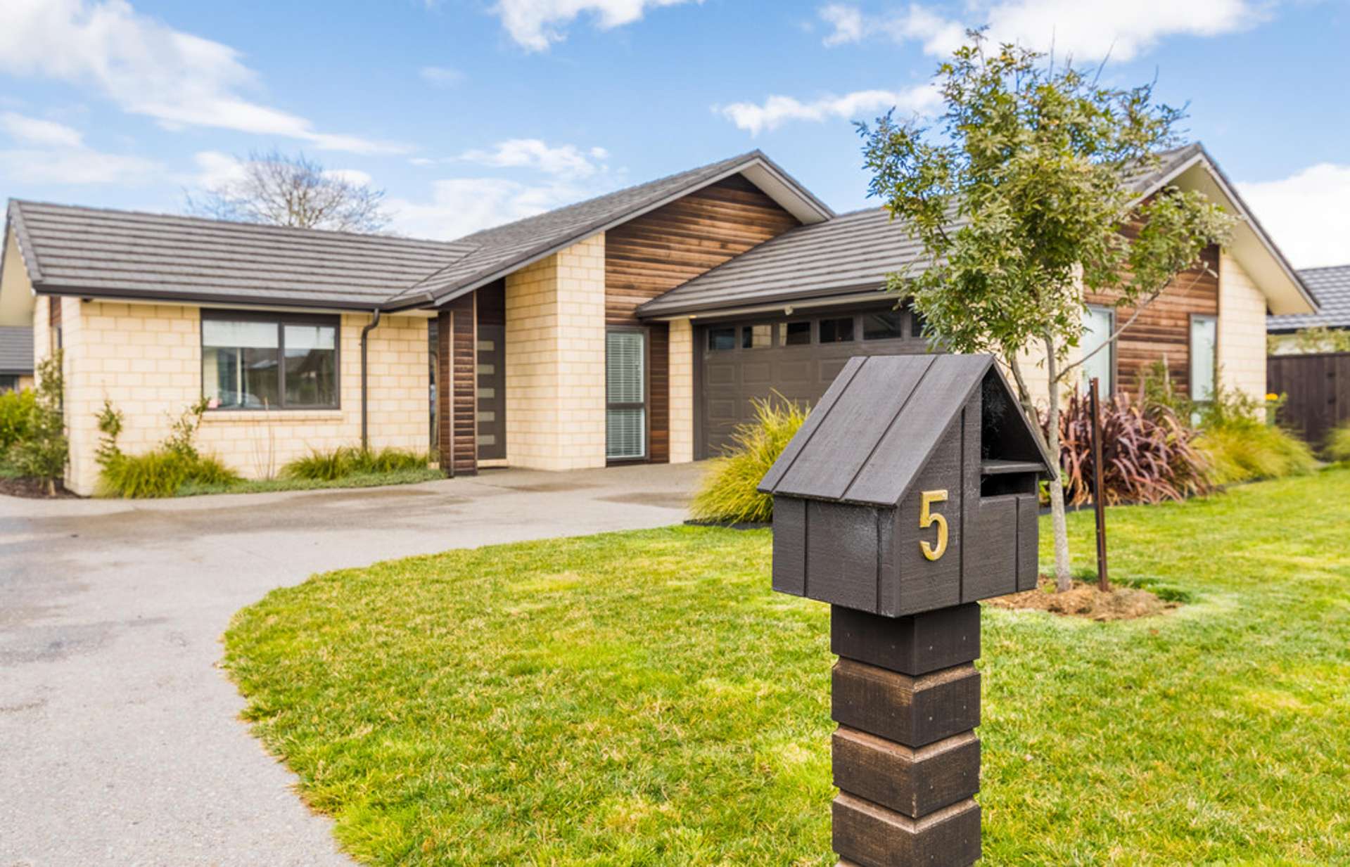 5 Pohutukawa Parade Riverhead_0