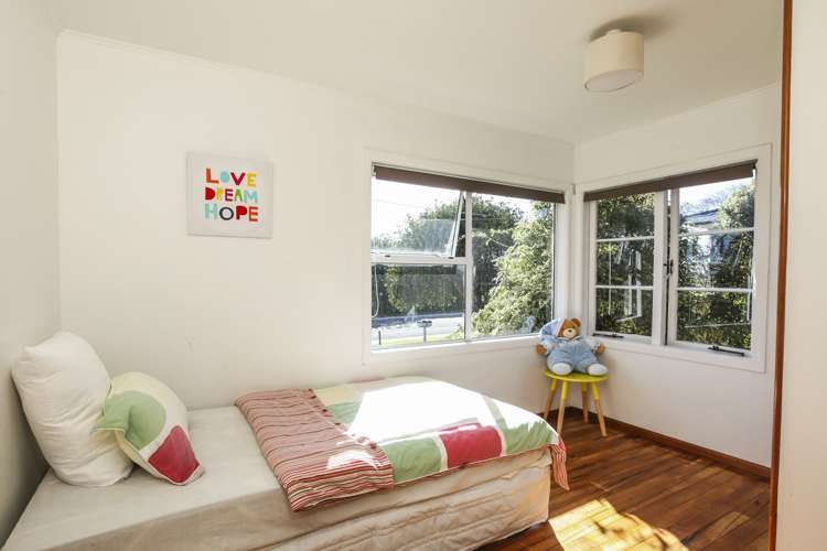 10 Vodanovich Road Te Atatu South_11