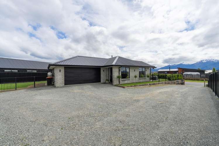 54 Burnby Drive Te Anau_29