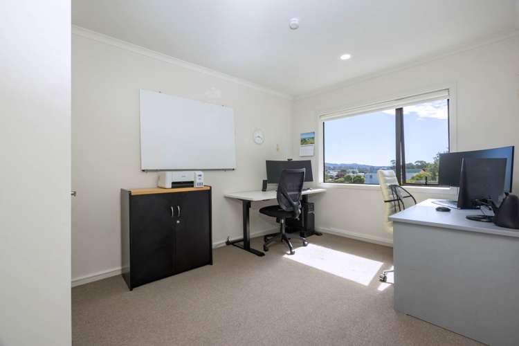 3/2 Swan Hill Drive Glen Eden_11