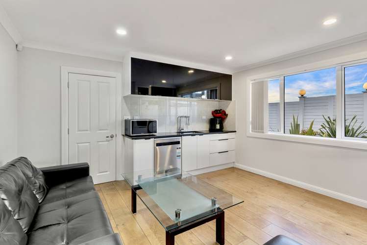 36 Quattro Avenue Flat Bush_12