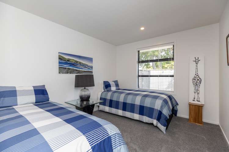 14 Fiesta Grove Raumati Beach_24