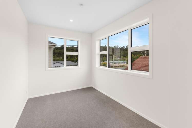 82 Main Road Wainuiomata_5