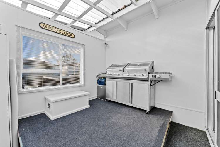 39 Willerton Avenue New Lynn_21