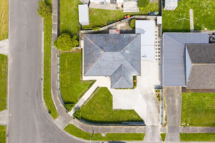 104 Clyde Crescent Roslyn_19