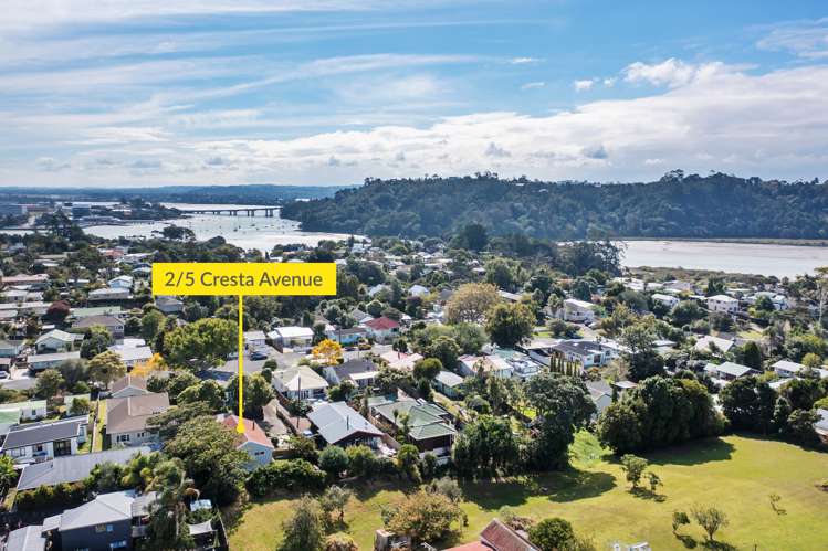 2/5 Cresta Avenue Beach Haven_13