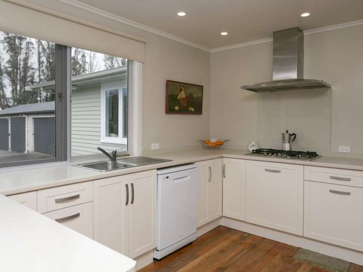 548 Tukairangi Road Kinloch_21