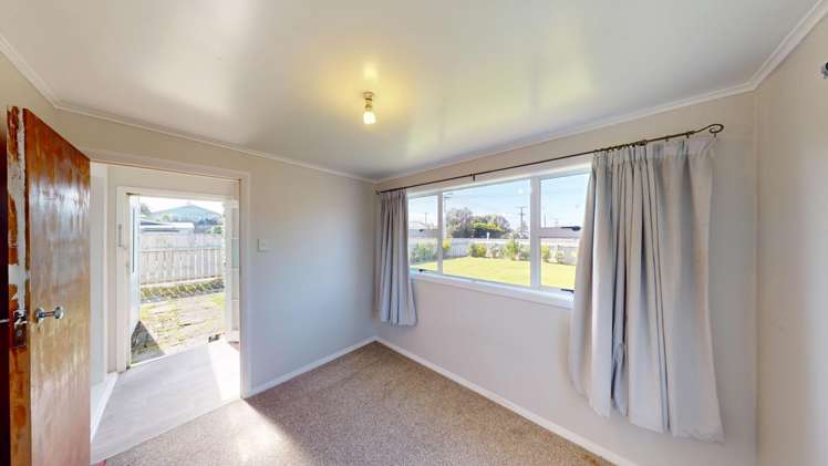 27 Karewa Street Castlecliff_18