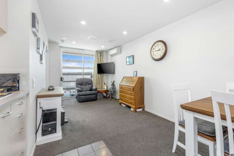 606/17 Amersham Way Manukau_16