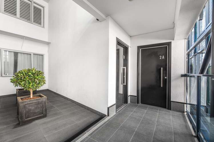 2A and 2B/10 Augustus Terrace Parnell_4
