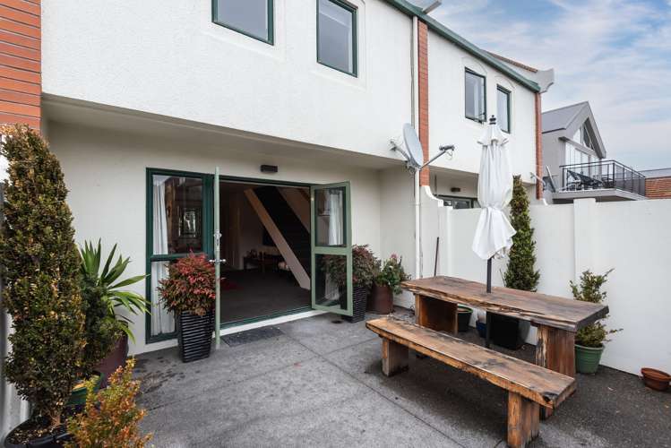 2/14 Moa Place Christchurch Central_8