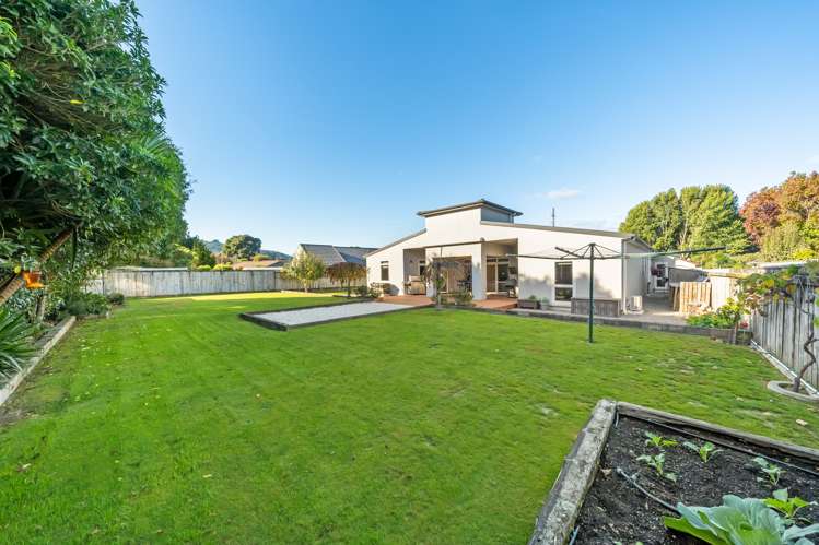 46 Mary Huse Grove Manor Park_23