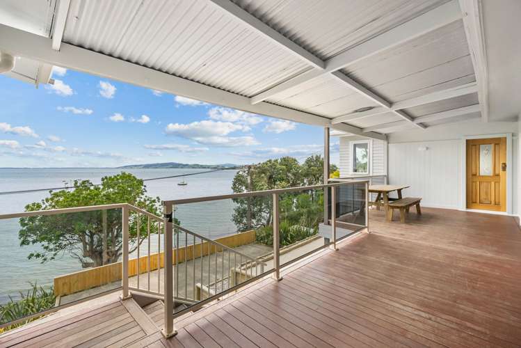 104 Beach Road_0