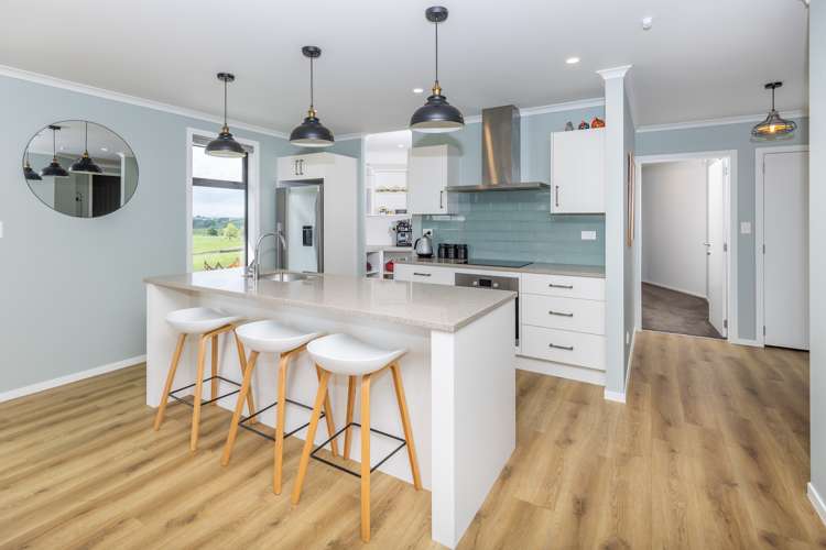 85 Jury Road Ngahinapouri_9