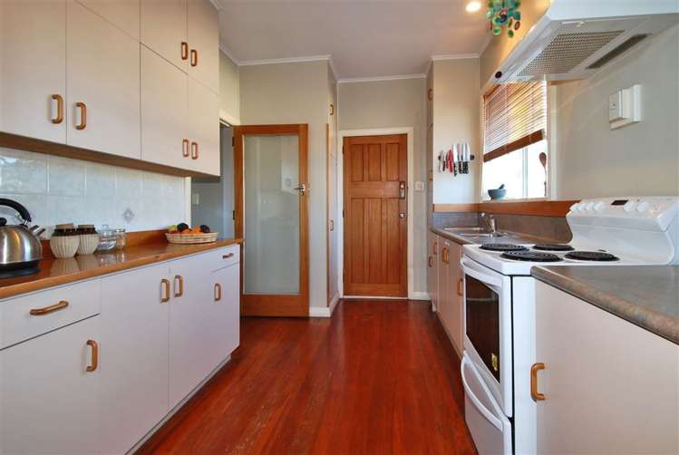 825 Ferry Road Woolston_8