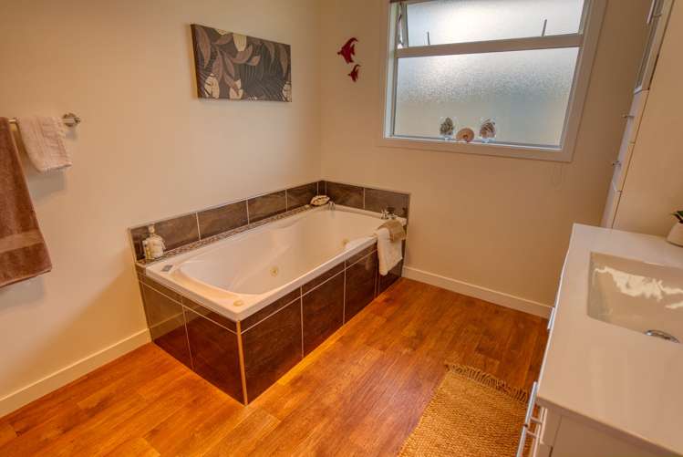 11 Bowen Street Kokatahi_26