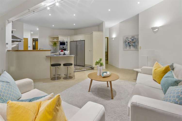 9 The Knoll Greenhithe_9