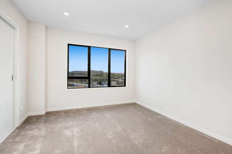 5/9 Bronzewater Drive Silverdale_11