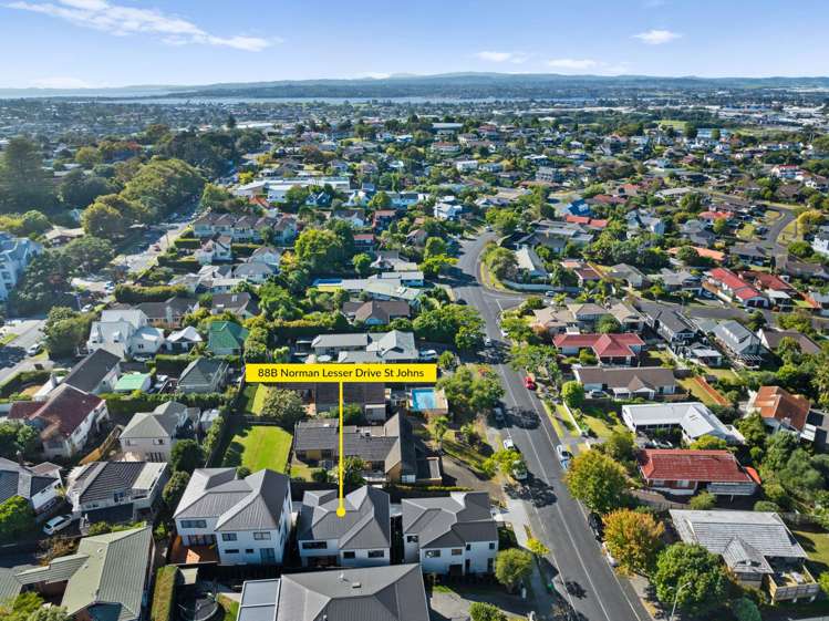 88B Norman Lesser Drive St Johns_29