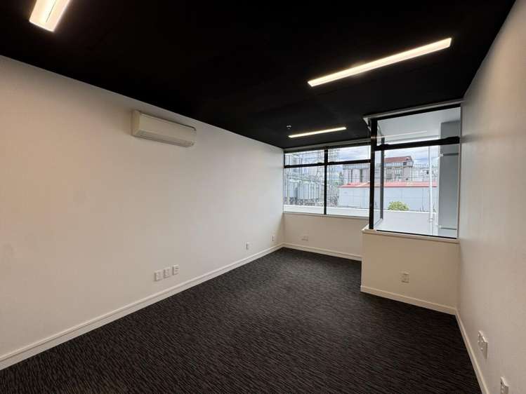 58 Hazeldean Road Addington_18