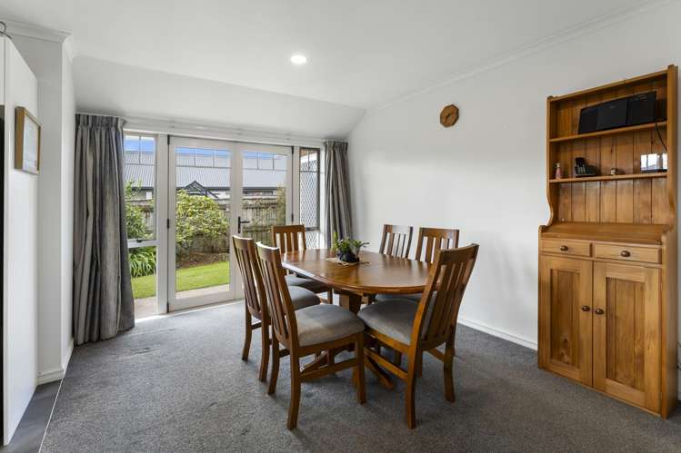 8 Heritage Crescent Richmond_4