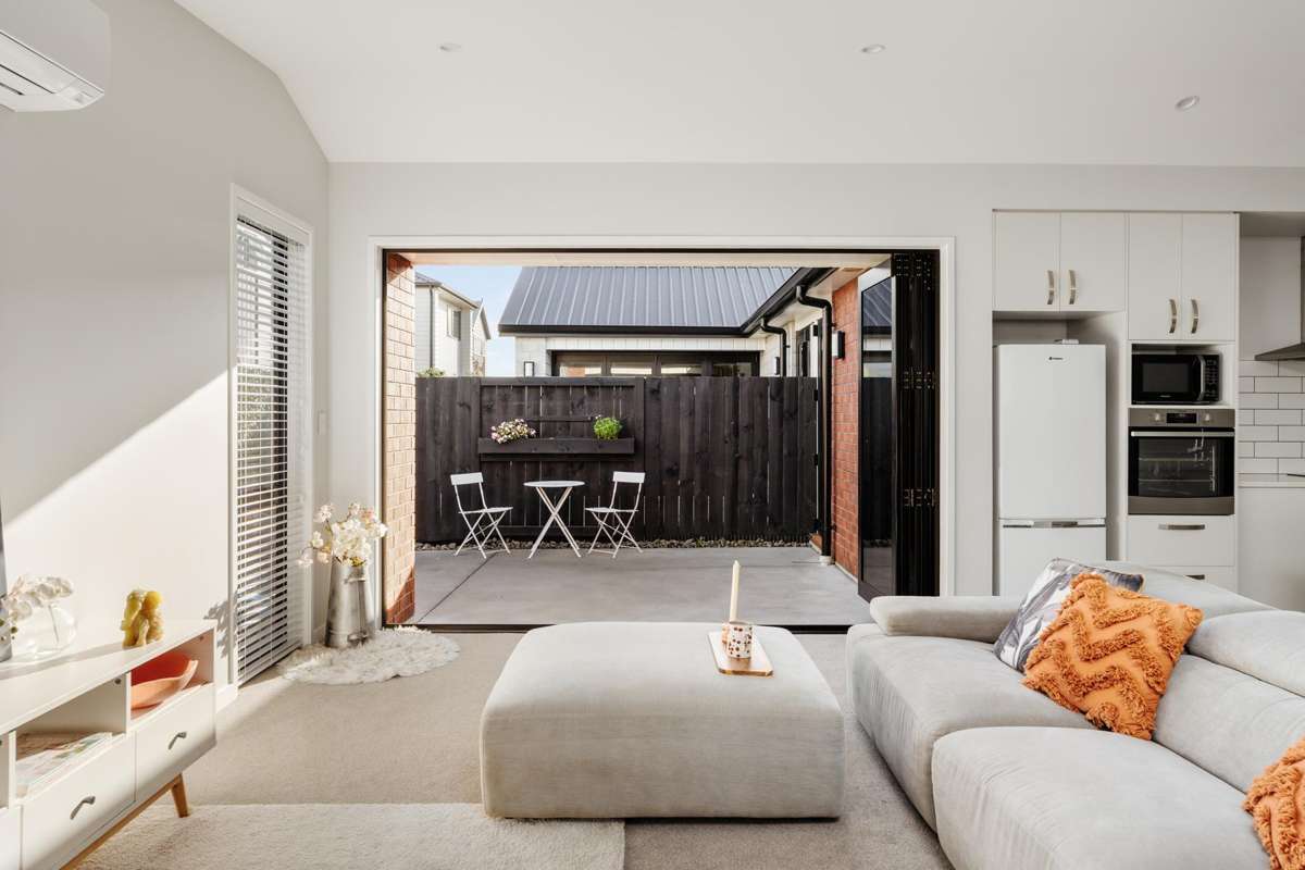 8 Te Paea Crescent_3