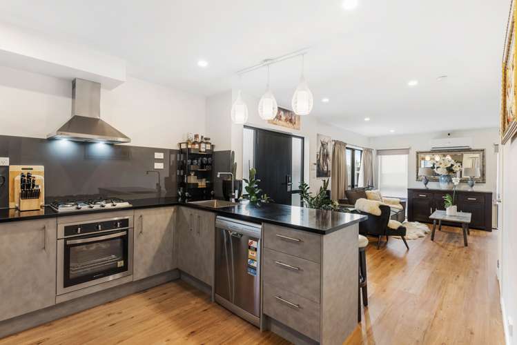 149 Russell Road Manurewa_7