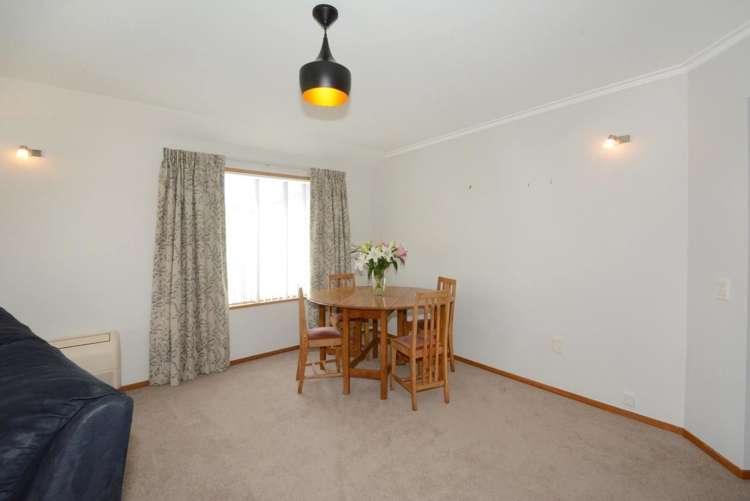 7/31 Eastbourne Street Caversham_5