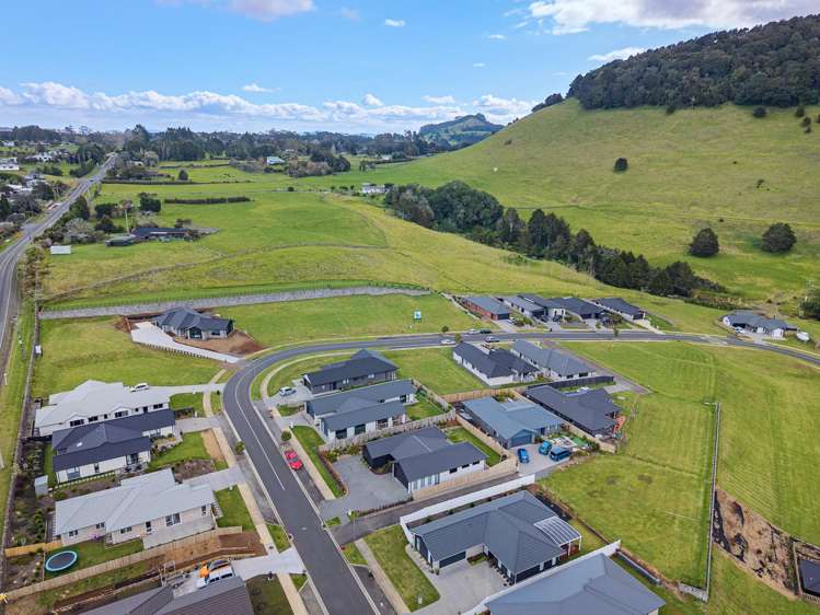 Rock Ridge Drive Kamo West_13