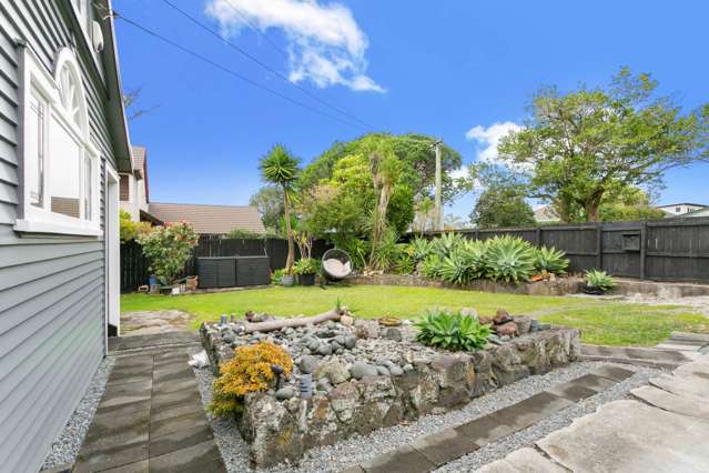 6 Kowhatu Road One Tree Hill_1