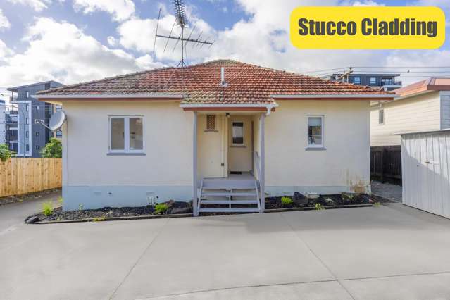 2/180 Lake Road Northcote_3