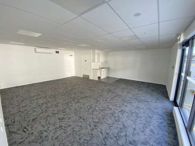 Unit B/8 Chonny Crescent Manurewa_3