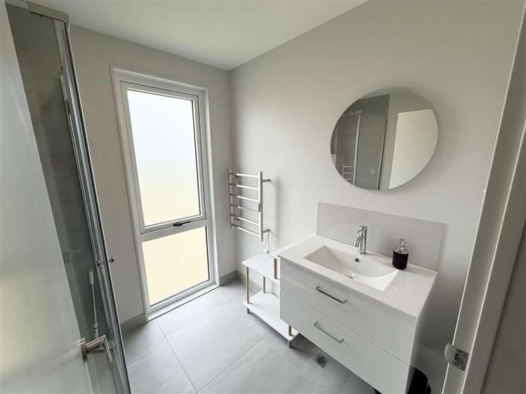 1 Te Toka Ika Lane Mangere_11