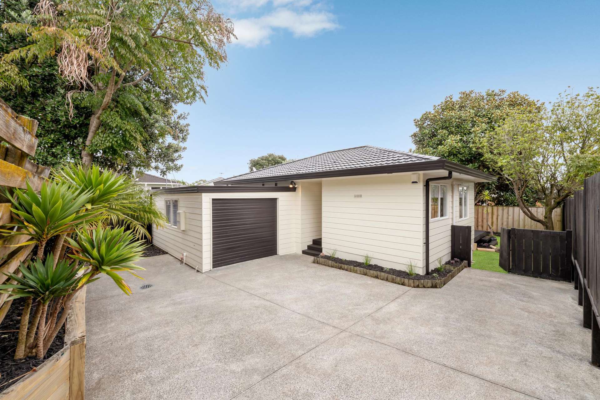 2/17 Bain Place Bucklands Beach_0