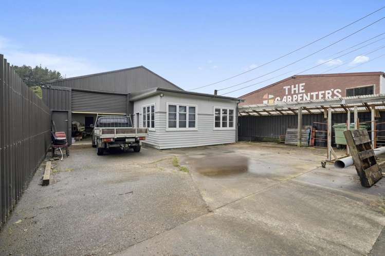 15 George Street Stokes Valley_13