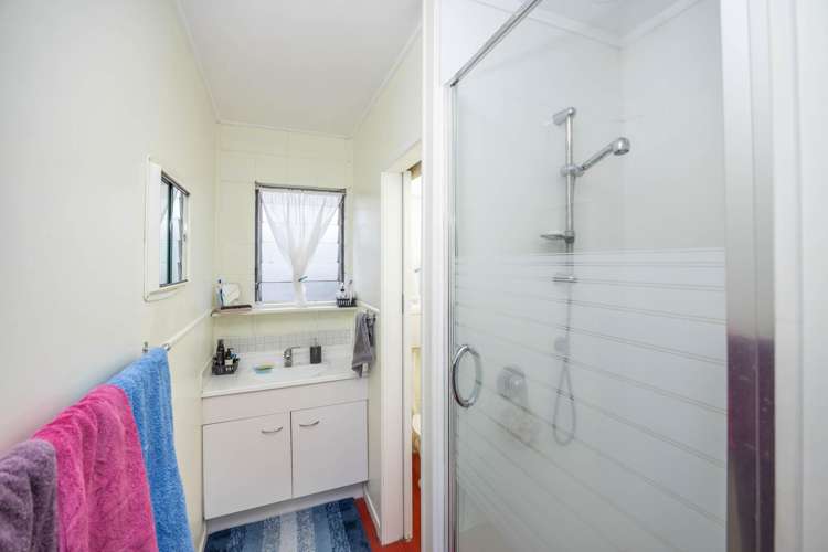 88 Lake Road Frankton_24