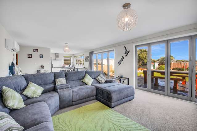 68 Rowan Avenue Aranui_4