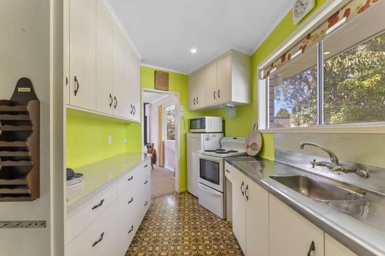 8 Kowhai Street Levin_10