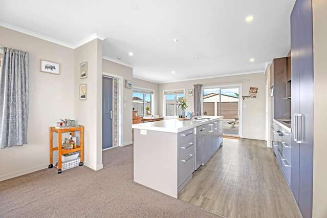 15 Cuffs Road Wainoni_1