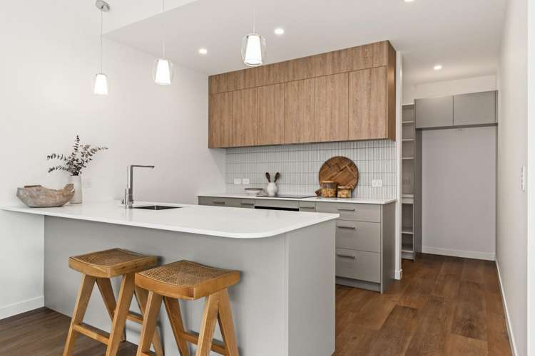 34 Matau Crescent Frimley_6