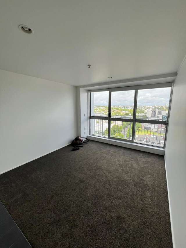 1235/72 Nelson Street Auckland Central_4